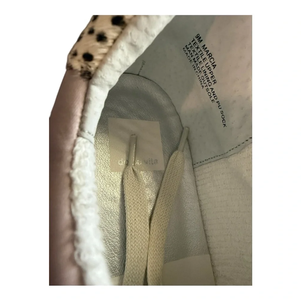 Dolce Vita brand new